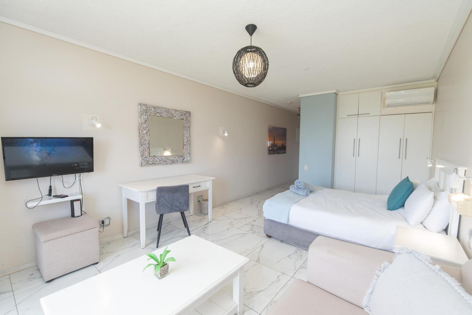157 Brookes Hill Suites Near The Beach Port Elizabeth Exterior foto